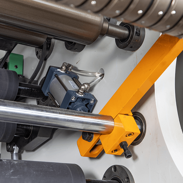 2022 PLC Control Film Slash and Rewilling Machine in 400m / min