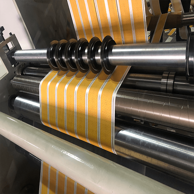 جهاز الترجيع الأفقي عالي السرعة للتحكم PLC للفيلم البلاستيكي